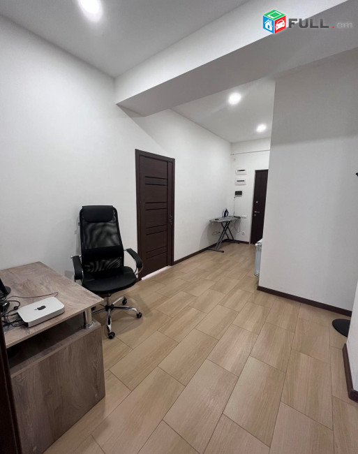 apartment with 3 ac