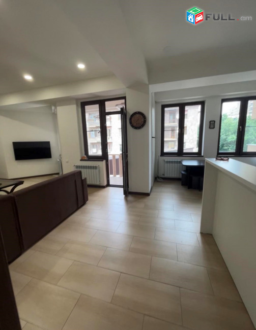 apartment with 3 ac