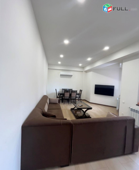 apartment with 3 ac