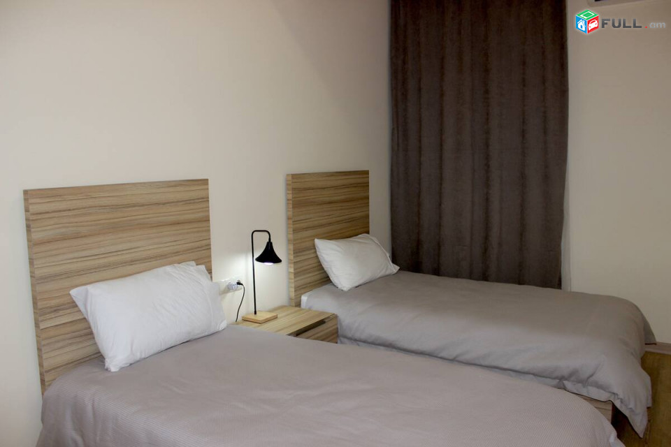 cozy 2  bedrooms apartment with 3 AC