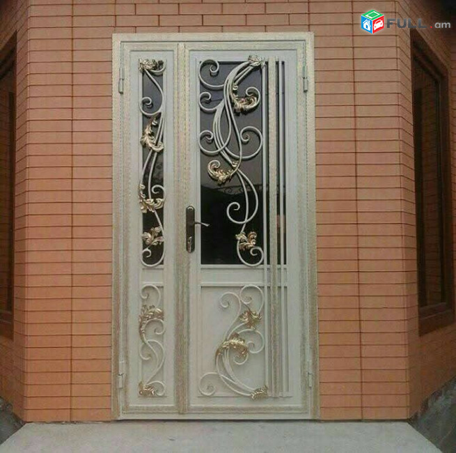 Դարպասներ դռներ 