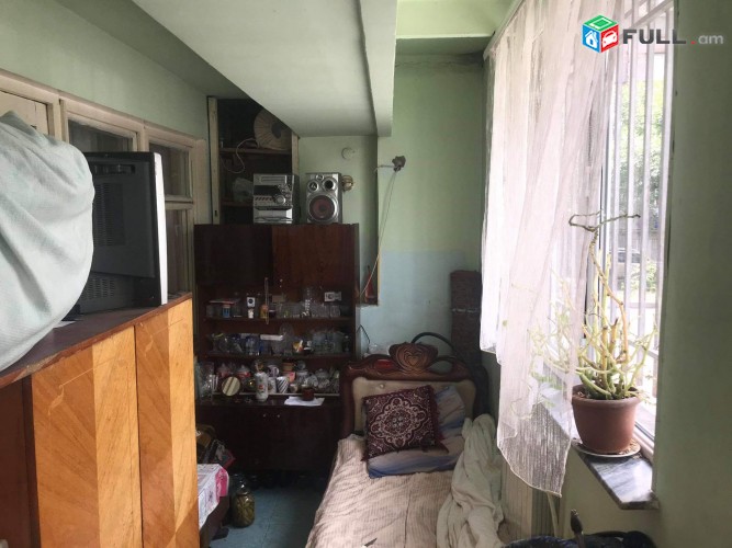 Վաաճառվում է 2ը դարցրած 3 սենյականոց բնակարան մամիկոնյանց փողոցում