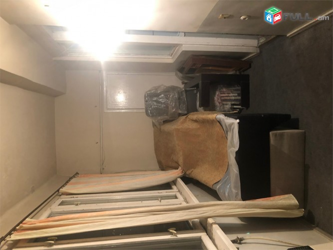 Խորենացի Ռոսսիյա տոնավաճառի մոտ Хоренаци возле Россия торгового центра Khorenatsi