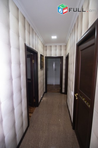 Arami luxary apartment new buildung beatiful view of garden park Арами Արամի