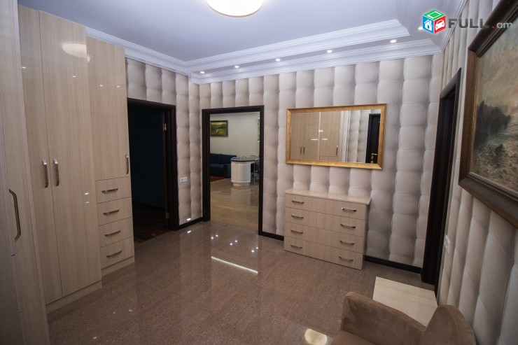 Arami luxary apartment new buildung beatiful view of garden park Арами Արամի
