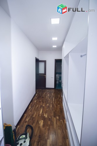 Arami luxary apartment new buildung beatiful view of garden park Арами Արամի