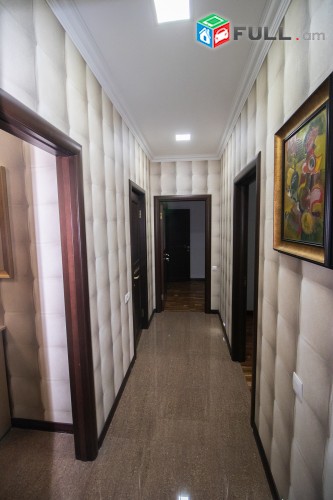 Arami luxary apartment new buildung beatiful view of garden park Арами Արամի