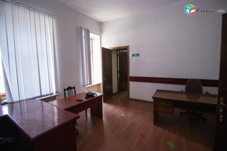 Մոսկովյան 4 սենյակ օֆիս Պիոներ պալատի մոտ Moskovyan office Московян офис