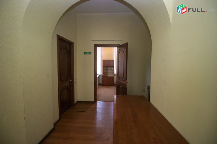 Մոսկովյան 4 սենյակ օֆիս Պիոներ պալատի մոտ Moskovyan office Московян офис