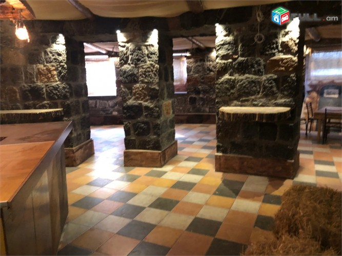 Buzand Maliboo Բուզանդ Մալիբու Бюзанд Малибу pub bar restoran beerhouse
