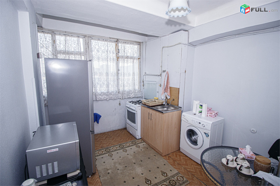 Քաջազնունի փողոց Նոր Զովք սուպերմարկետի մոտ Качазнуни Kajaznuni