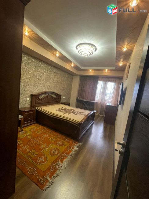 Սասունցի Դավիթ փողոց Սասունցի Դավիթ մետրոյին մոտ ։ Сасунци Давид Sasuntsi David