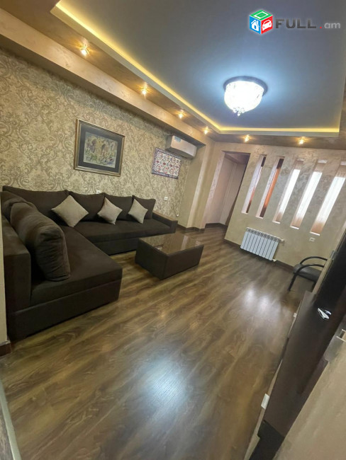 Սասունցի Դավիթ փողոց Սասունցի Դավիթ մետրոյին մոտ ։ Сасунци Давид Sasuntsi David