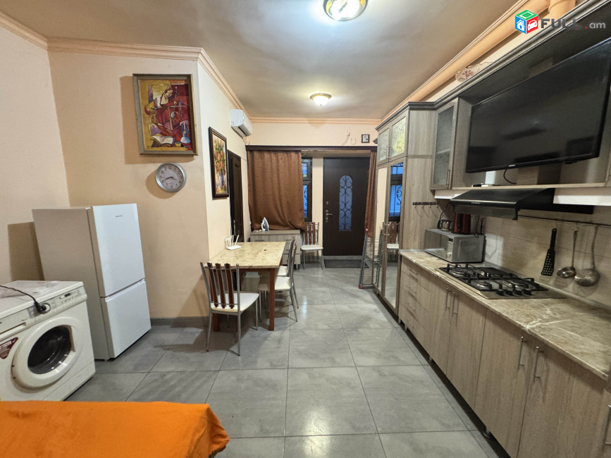 Զավարյան Ծղոտներ հյուրանոցի մոտ ։ Заварян  Zavaryan 