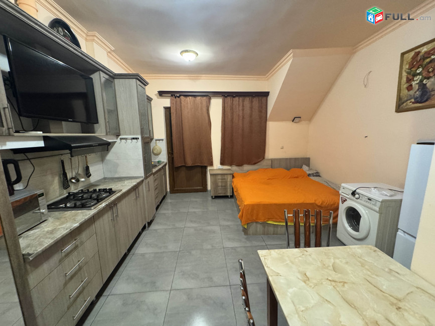 Զավարյան Ծղոտներ հյուրանոցի մոտ ։ Заварян  Zavaryan 