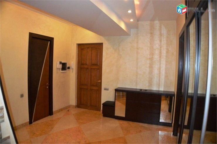 Northern av lux apartment near Opera Հյուսիսային պող Օպեռային մոտ Северный пр
