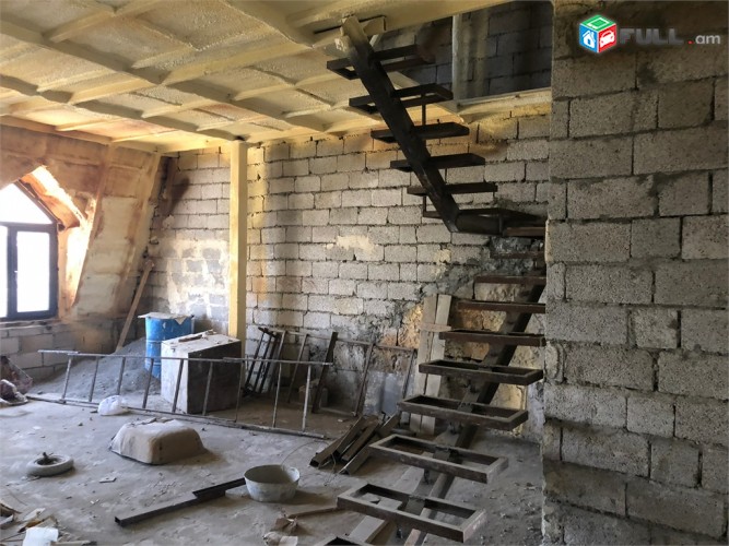 Բայրոն ստալինկա լուսավոր բնակարան Байрон сталинка светлая квартира Bayron
