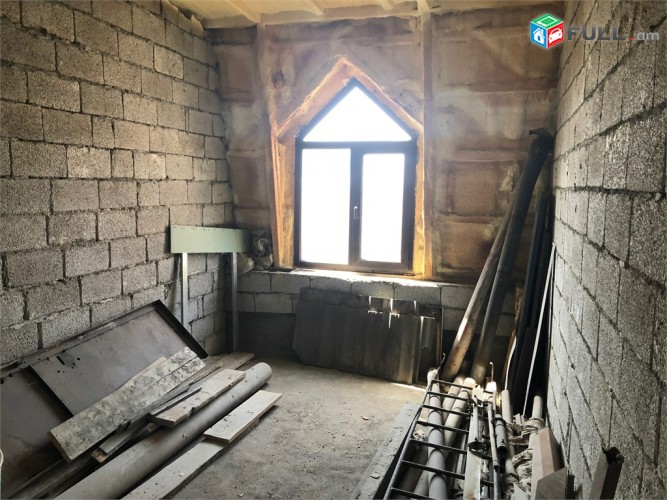 Բայրոն ստալինկա լուսավոր բնակարան Байрон сталинка светлая квартира Bayron