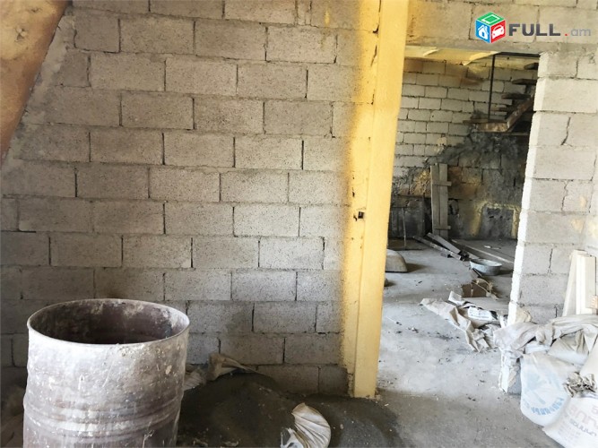 Բայրոն ստալինկա լուսավոր բնակարան Байрон сталинка светлая квартира Bayron