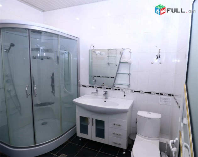 Abovyan luxary apartment near churh Աբովյան լյուքս բնակարան եկեղեցու մոտ Абовян