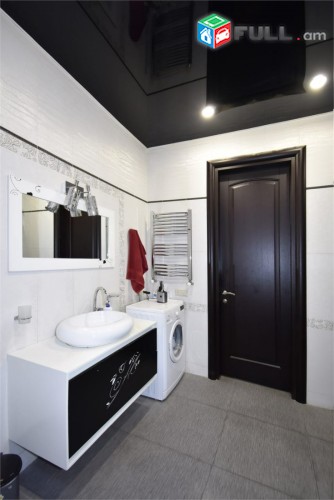 Hanrapetutyan Buzand lux apartment near Repablic Square Բյուզանդ Бюзанд