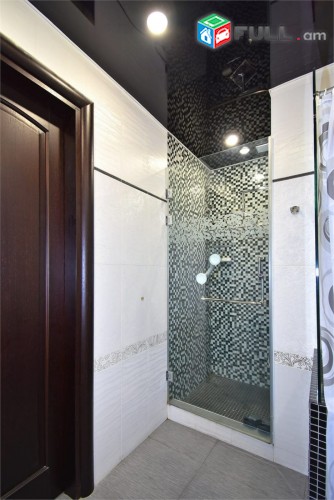 Hanrapetutyan Buzand lux apartment near Repablic Square Բյուզանդ Бюзанд