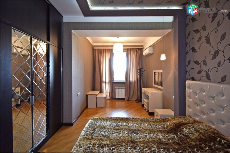 Hanrapetutyan Buzand lux apartment near Repablic Square Բյուզանդ Бюзанд