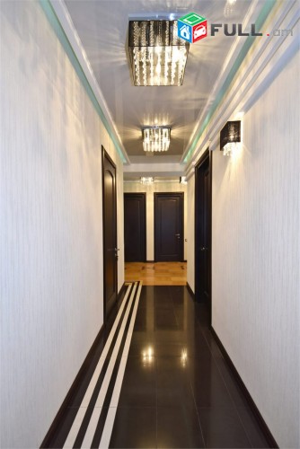 Hanrapetutyan Buzand lux apartment near Repablic Square Բյուզանդ Бюзанд
