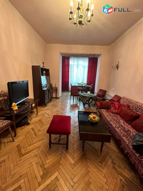 Վարձով է տրվում 3 սենյակ Կենտրոնում k 5466