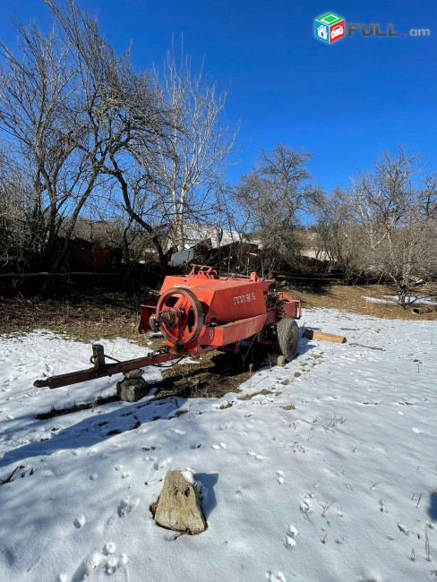 MTZ 82 տրակտոր , ճապոնական KIRIKIZA տուկերի հաստոցի հետ միասին։